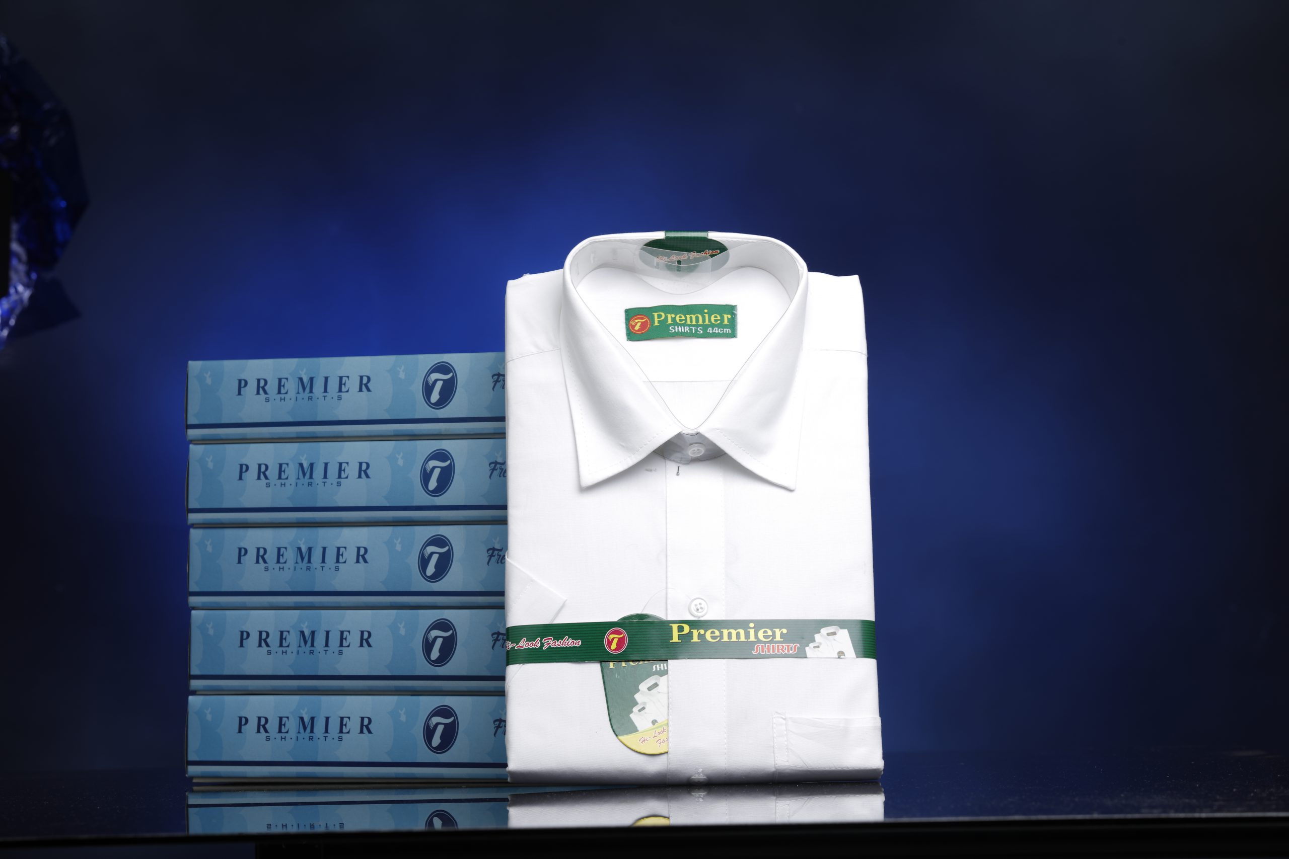 Half Shirt W/ Box Size : 36